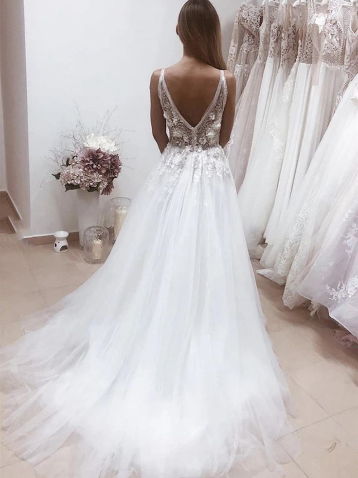 Silueta: una línea
Cintura: Natural
Longitud de la manga: sin mangas
Tela: tul, encaje
Color mostrado: Blanco
Sujetador integrado: sí Lace Applique Wedding Dress, White Lace Wedding Dress, Applique Wedding, Applique Wedding Dress, White Tulle, Vestidos Prom, Tulle Prom Dress, Dress Evening, Dress Formal