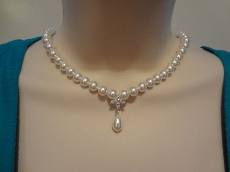 Pearl Wedding Necklace Pearl Drop Necklace Pearl Bridal - Etsy Wedding Necklace Pearl, Pearl Wedding Necklace, Jewelry Necklace Simple, Wedding Necklace Set, Fancy Jewelry Necklace, Pretty Jewelry Necklaces, Bridal Pearl Necklace, Pearl Drop Necklace, Pearl Necklace Designs