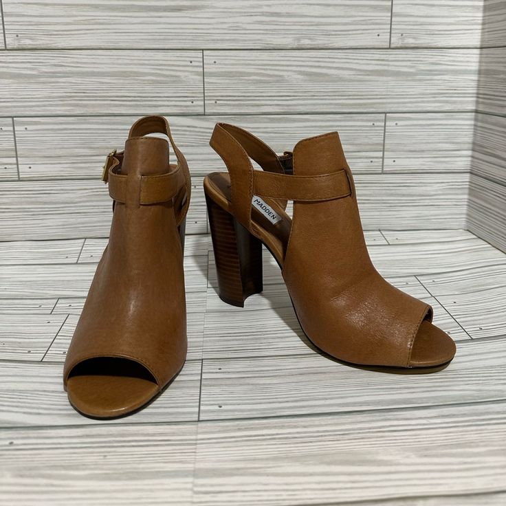 Steve Madden Kyli Ankle Boots 8.5 M Brown Nwot Chic Ankle Boot Heels With Removable Insole, Spring Boots With Heel Strap And Round Toe, Formal Spring Booties With Block Heel, Spring Formal Booties With Block Heel, Spring Office Boots With 4-inch Heel, Ankle-high Heels For Office Spring Season, Spring Office Ankle-high Heels, Spring Workwear Booties With Block Heel, Brown Booties With Reinforced Heel For Spring