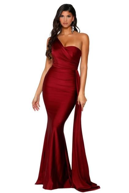 Portia And Scarlett, Long Fitted Dresses, Sophisticated Fashion, Prom 2020, Hourglass Silhouette, Fishtail Skirt, Red Evening Dress, Fitted Style, Dress Inspiration