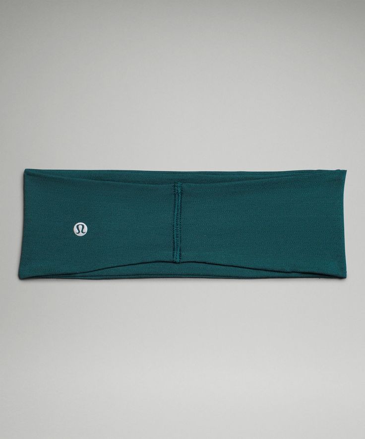 High Performance Means No Distractions. Keep Your Hair Off Your Face, Sweat Out Of Your Eyes, And The Focus On Your Workout With This Wide Headband. Designed For Training. Velvety-Soft Flocking On The Interior Helps Keep It Comfortably Secure During Workouts. Wider At The Front And Narrower At The Back For Maximum Coverage And Minimal Bulk. | License to Train Wide Headband Lululemon Accessories, Sweat Headbands, Bulk Fabric, No Distractions, Lululemon Headbands, Wishlist 2024, Wide Bracelet, Wide Headband, Running Workout