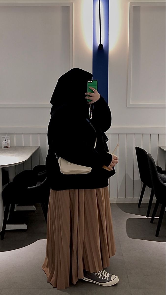 Everyday Fashion, Big Size Outfit, Everyday Fashion Outfits, Hijabi Girl, Big Size, Aesthetic Anime, Dream Catcher, Ballet Skirt, Ootd