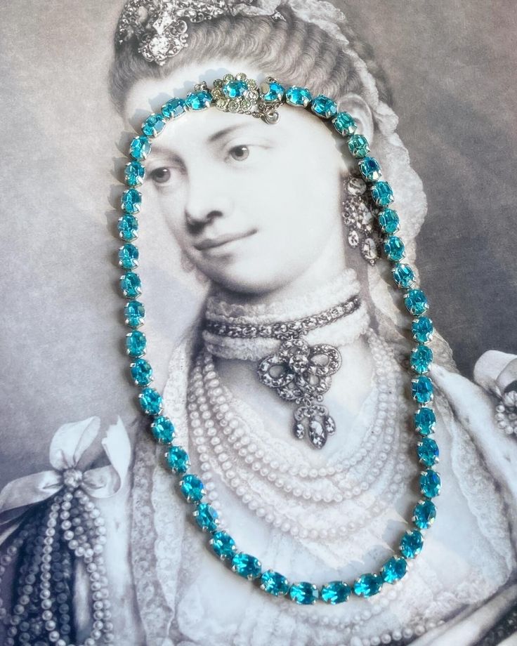 If you love Jane Austen's Regency England or want to try out Bridgerton style yourself, this is the perfect vintage necklace that harkens back to the Georgian era but without the price tag of an actual Georgian riviere necklace. This vintage necklace is made of high quality Czech glass paste stones in the Art Deco era of the 1930s/40s.  Set in close-back unmarked silver toned settings (just like a Georgian riviere), this necklace sparkles in both sun and shade.  Also, as in the Georgian riviere Vintage Single Strand Jewelry For Wedding, Vintage Single Strand Wedding Jewelry, Heirloom Blue Necklaces For Weddings, Vintage Single Strand Wedding Necklace, Vintage Jeweled Necklace For Anniversary, Vintage Single Strand Jewelry For Formal Occasions, Vintage Blue Necklace For Anniversary, Antique Single Strand Necklace Gift, Antique Single Strand Necklace As Gift