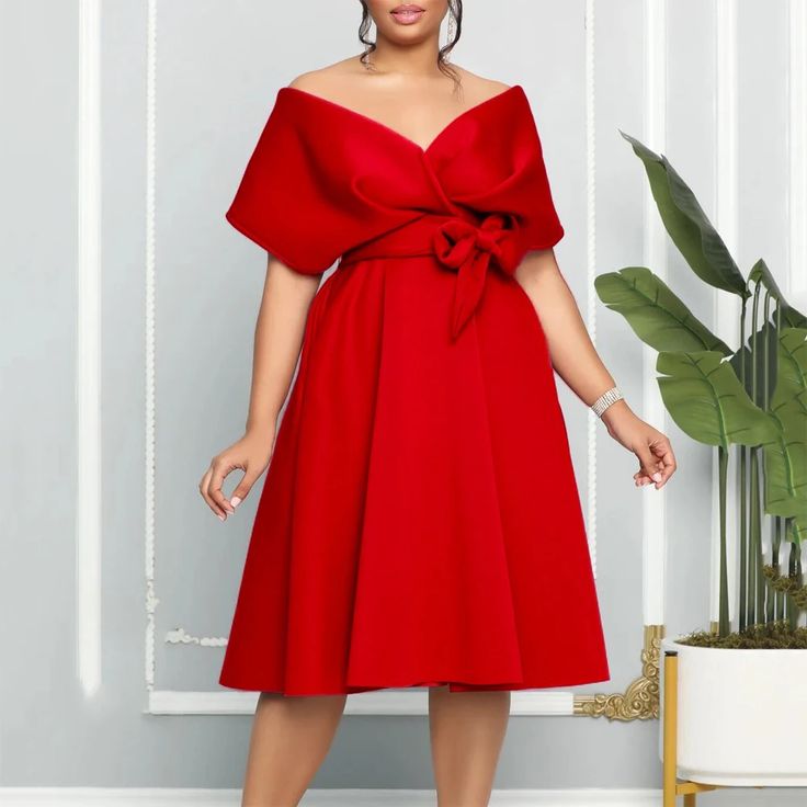 Step into refined elegance with our V Neck A-Line Dress, a sophisticated choice tailored for the modern woman who appreciates timeless style. The V-neck design and short sleeves lend an air of grace, while the belted, high-waisted A-line silhouette adds a touch of modern flair. Meticulously crafted for a flattering fit, this mid-calf length dress strikes the perfect balance between modesty and allure, making it an ideal choice for luxury birthday parties or elegant dinner affairs.This Luxury A-L Royal Blue Evening Dress, Dress Elegant Short, Banquet Dresses, Evening Dresses With Sleeves, Red Evening Dress, Blue Evening Dresses, Dress Sleeve Styles, Off Shoulder Fashion, Elegant Dresses For Women