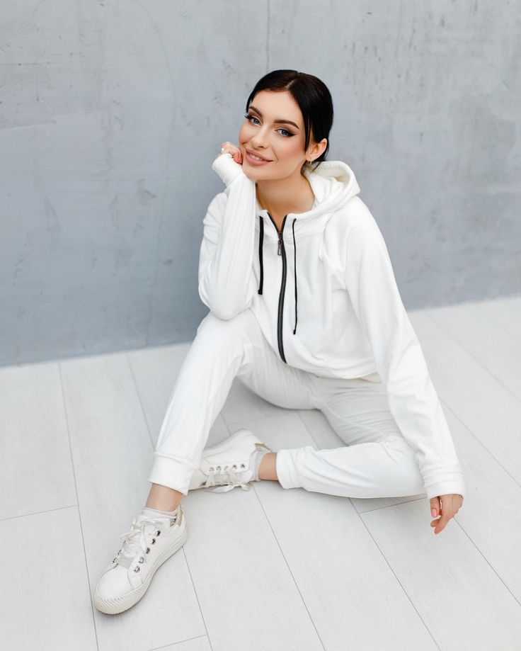 Indulge in comfort with our velour tracksuit! Stay stylish and cozy in our zip-up hoodie and pants set for women. Available in 6 stunning colors, this two-piece ensemble is perfect for lounging or running errands. Elevate your athleisure look with this trendy and versatile outfit. Whether you're relaxing at home or out and about, this tracksuit is a must-have for your wardrobe! The suit (skinny oversize + joggers) is made of double-sided velor, does not wrinkle, the inside is very pleasant and warm. Slim oversize with zipper and voluminous, double hood. Joggers with pockets, high waist and soft elastic, with laces at the waist Beautiful, cozy and warm suit made of double-sided velor❤️ ⠀ ♥ Material:  - Double-sided velor with silk edging ♥ Color:  - black, beige, gray-blue, dark purple, pis Hoodie And Pants Set, Hoodie And Pants, Velour Tracksuit, Womens Suits, Versatile Outfits, Zipper Hoodie, Two Piece Set, Zip Up, Running Errands