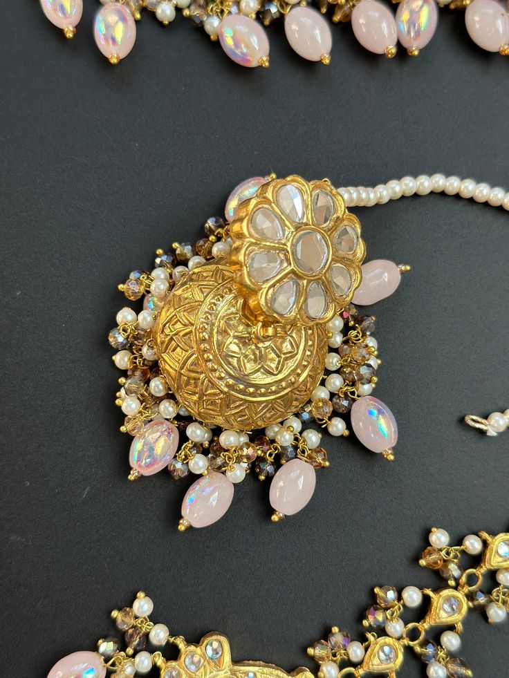 This lightweight and dainty set in thapa kundan or multani work is made of high quality gold plating and has gorgeous pink crystal drops that have an ombre finish. The colors are super unique and pastel so that they can go with any outfit whether its a saree or lehenga! and can be worn separately for a simple look. This lightweight and elegant necklace is perfect for any bridesmaid, bride, sangeet or any occasion or event as a gift for any occasion as any one who loves jewelry will love this sta Punjabi Wedding Jewelry, Indian Bridal Necklace, Wedding Jewelry Indian, String Earrings, Punjabi Wedding, Authentic Indian, Indian Wedding Jewelry, Elegant Necklace, Elegant Necklaces