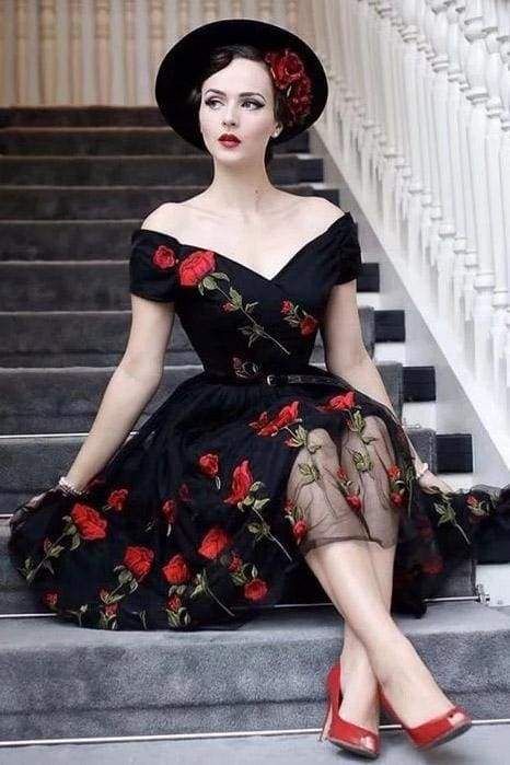 Stile Pin Up, Couture Dior, Moda Pinup, Idda Van Munster, Mode Retro, Black Homecoming Dress, Mini Prom Dresses, Formal Ball Gown, Chique Outfits