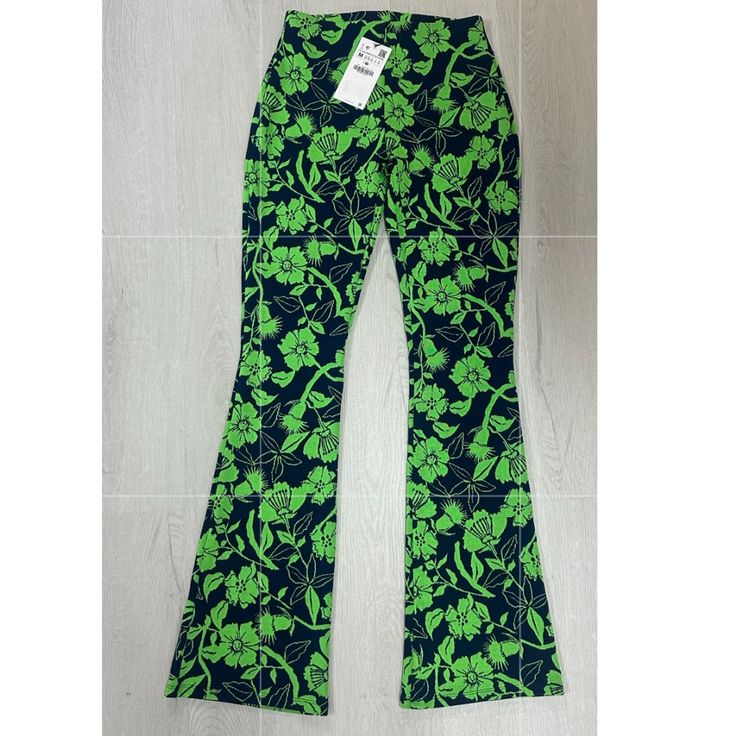 Zara Wide Leg Floral Pants. Nwt. Size Medium. Waist (Laying Flat Across)- 13.5” Hips- 16” Inseem- 33” Rise- 9.5” Backrise- 14” Leg Opening (One Side)- 9” Pull On. Very Stretchy. Green Non-stretch Bottoms For Spring, Fitted Elastane Bottoms For Summer, Green Stretch Bottoms For Spring, Spring Green Stretch Bottoms, Spring Stretch Green Bottoms, Fitted Elastane Summer Pants, Fitted Trousers For Summer, Full Length Summer Leggings, Spring Green Elastane Pants