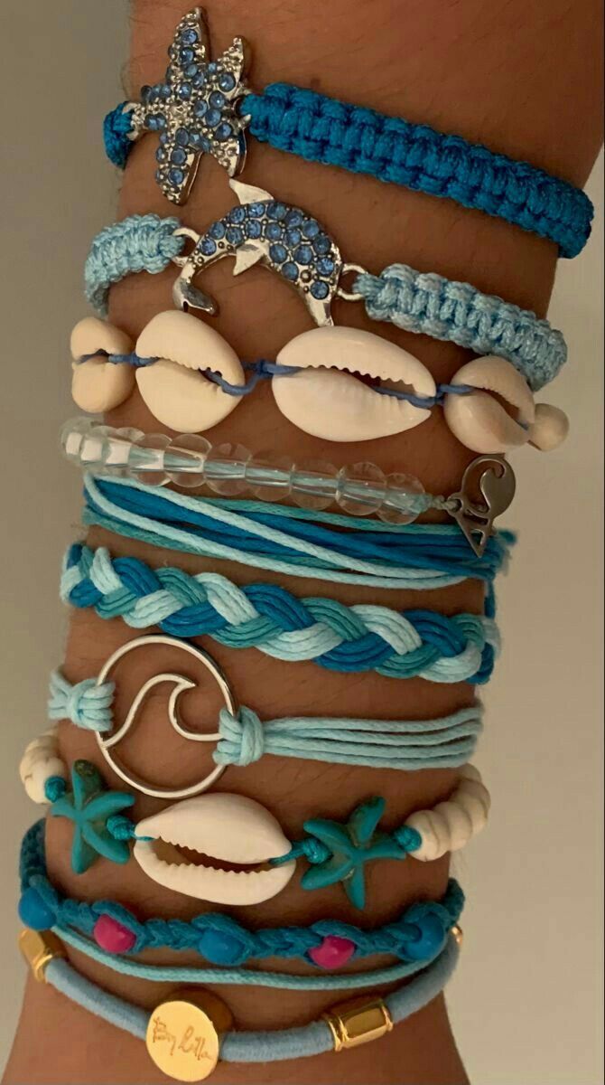 Surf Jewelry, Preppy Jewelry, Jewelry Accessories Ideas, Summer Bracelets, Jewelry Lookbook, Beaded Bracelets Diy, Bracelets Handmade Beaded, Cute Bracelets, Beach Accessories