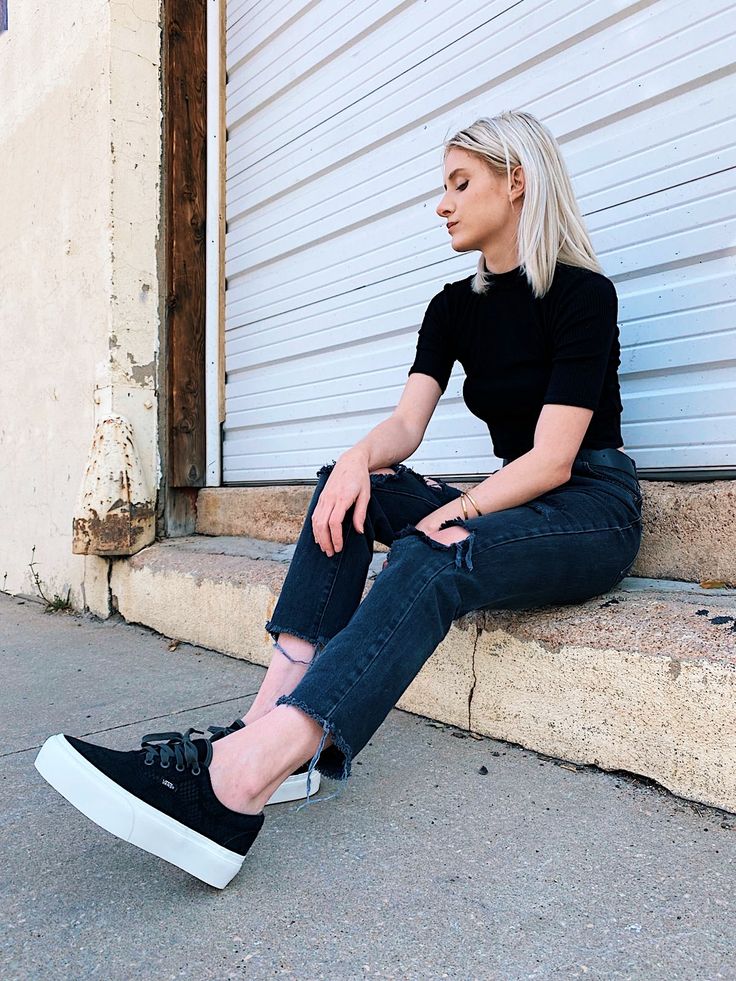 Platform Vans Outfit Fall, White Platform Vans Outfit, Outfits With Platform Vans, Black Platform Sneakers Outfit, Vans Platform Sneakers Outfit, Vans Platform Outfit, Platform Vans Outfit, White Platform Vans, Platform Sneakers Outfit