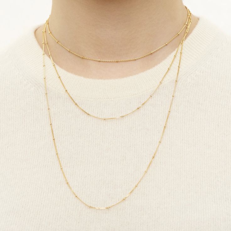 This super delicate necklace was made for layering and features stations to add a subtle touch of texture. Pair with the coordinating bracelet or anklet. Saturn Necklace, Gold Curb Chain, Diamond Ear Cuff, Ring Concierge, Necklace Length Guide, Bracelet Size Chart, Custom Engagement Rings, Solid Gold Chains, Engagement Ring Wedding Band