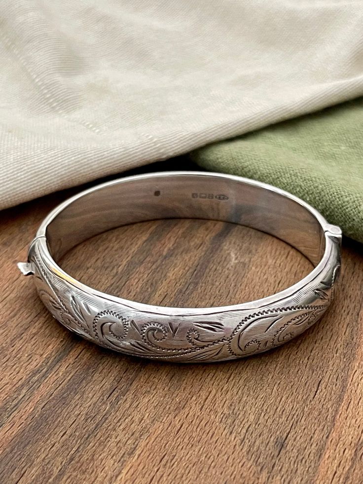 Measurement: 18 cm   Metal Purity: 925 Markings: 925 Weight: 20 Grams (used to have a safety chain) Safety Chain, Silver Bangles, Bangle Bracelet, Bangle Bracelets, United Kingdom, Retro Vintage, Etsy Accessories, Handmade Items, Accessory Gift