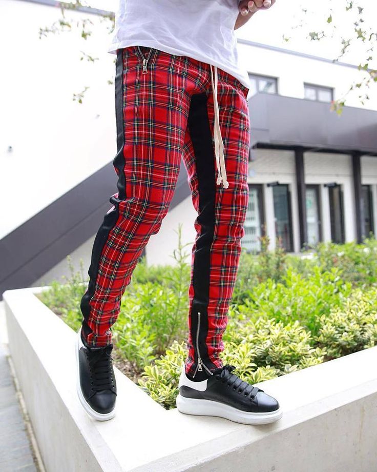 Plaid Trend, Pants Jogger, Men Jeans Pants, Rude Boy, Hairstyles Curly, Mens Plaid, Trouser Style, Slim Fit Trousers, Plaid Pants