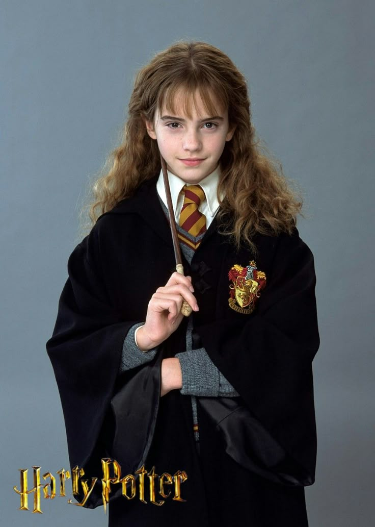 Emma Watson as Hermione granger. Chamber of Secrets. Hermione Granger Chamber Of Secrets, Hermione Jean Granger, Chamber Of Secrets, Beauty Wellness, Hermione Granger, Emma Watson, Hermione, Fashion Beauty, Harry Potter