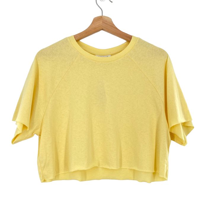 Topshop Crop Crew T-Shirt Tee Short Sleeve In Yellow 100% Cotton. Pal2000 Yellow Relaxed Fit Tops For Everyday, Basic Crew Neck Summer Tops, Everyday Yellow Cotton Tops, Yellow Cotton Tops For Everyday, Yellow Cotton Top For Everyday Wear, Yellow Cotton Short Sleeve Crop Top, Yellow Cotton Crop Top With Short Sleeves, Yellow Short Sleeve Tops With Relaxed Fit, Yellow Relaxed Fit Short Sleeve Tops