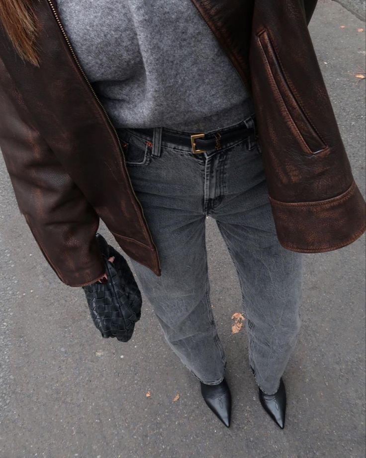 Europe Winter Fashion, Autumn Fits, Fall Fits, Winter Fits, Brown Leather Jacket, Trend Fashion, Looks Style, Winter Looks, Fall Winter Outfits