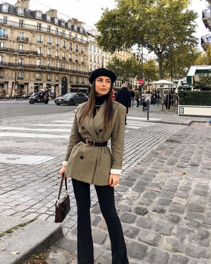 Baret Outfit, Parisian Outfits, Europe Outfits, Winter Fashion Outfits Casual, Outfit Chic, Moda Paris, Paris Outfits, Winter Mode, Mode Inspo