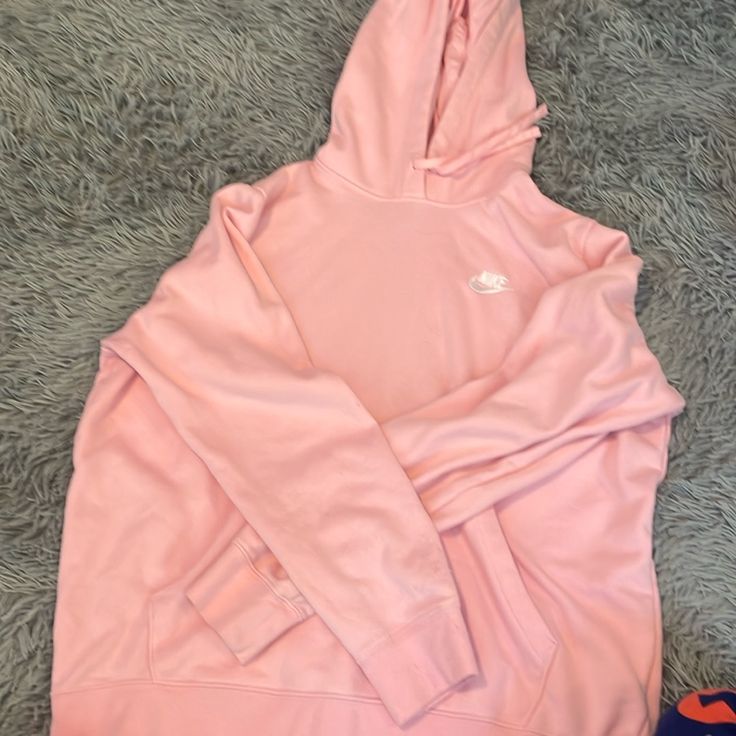 Hoodie Has Never Been Worn And Is In Great Condition Pink Nike Hoodie, Nike Sweaters, Xmas List, Pink Nike, Pink Nikes, Nike Pink, Nike Hoodie, Christmas Wishlist, Baby Pink