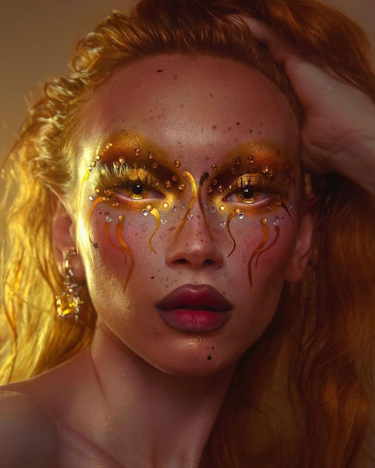 Phoenix Makeup, Golden Makeup, Gold Makeup Looks, Competition Hair, Yellow Makeup, Avant Garde Makeup, Drag Makeup, Male Makeup, Gold Makeup