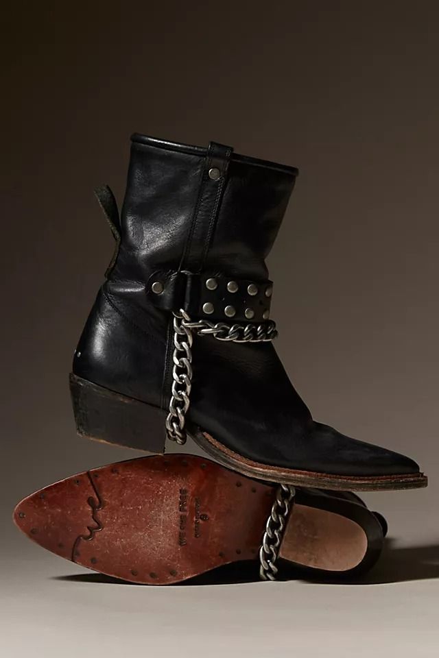 We The Free Aiden Chain Boots Chain Boots, Striped Tube Socks, Boots Men Outfit, Free People Boots, Fall Shoe, Rock And Roll Fashion, Rock N Roll Style, Platform Ankle Boots, Low Block Heels