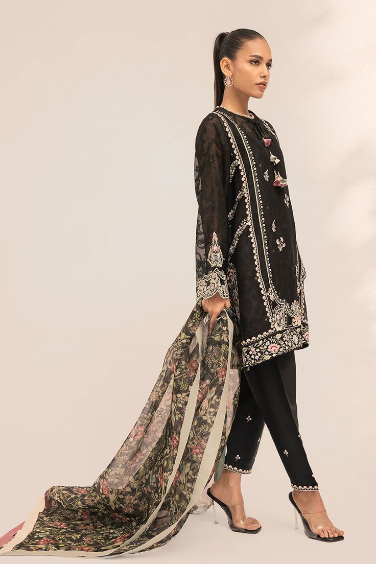 Sierra – Sania Maskatiya International Sania Maskatiya, Embroidery Kurta, Pakistani Clothes, Sleeves Designs For Dresses, Website Features, Organza Dupatta, Work Inspiration, Designs For Dresses, How To Dye Fabric