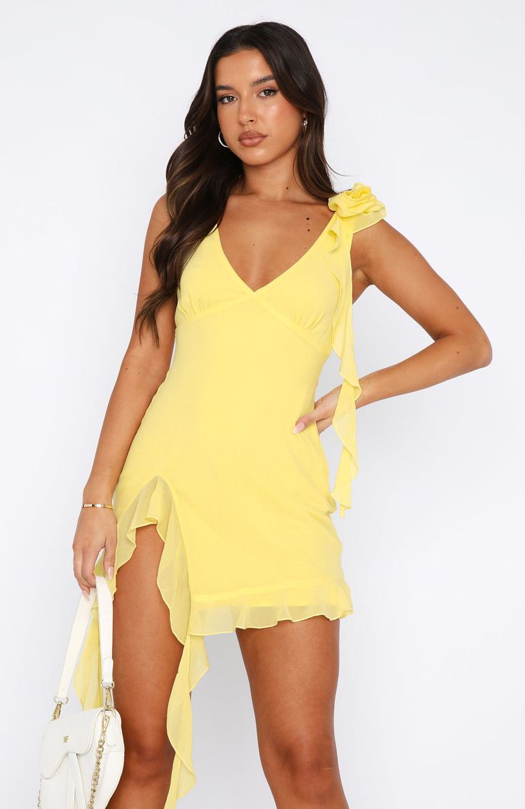 The Like That Mini Dress Buttercup. Head online and shop this season's latest styles at White Fox. Express delivery and AfterPay available. Short Hoco Dresses Gold, Spring Formal Mini Dress, Hoco Dresses For Big Bust, Hoco Dresses A Line, Glamorous Summer Mini Dress With Ruffled Straps, Glamorous Mini Dress With Ruffled Straps For Summer, Glamorous Yellow Mini Dress For Summer, Beachy Hoco Dress, Summer Outfits Heels