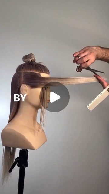 Daily Hair Tutorials 💇‍♀️ on Instagram: "😍🥰 @myguiltycrown Here you get amazing hair style ideas and learn simple beautiful hair styles 💓 . . #hairstyleideas #videohair #braidtutorial #hairtutorialvideo #hairvideotutorial #hairstyletutorial #braidoftheday #braidsofinstagram #hairglamvideos #tutorialhairdo #hairvideoshow #naturalhairtutorial #tutorialhair #cutehairstyles #marcbeauty #tutorialvideo #braidinglife #hairofinstgram #braidinspo #hairdecoration #hairstylevideo #longhairstyles #hairspo" Diy Layered Haircut, Long Hair Diy, Trim Your Own Hair, Cut Own Hair, Quick Braids, Long Layer, Haircuts For Long Hair With Layers, How To Cut Your Own Hair, Diy Haircut