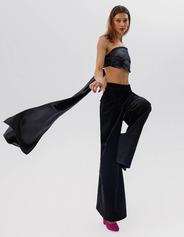 High-waisted pleated palazzo pants IPANTS are made from gorgeous small-structured corduroy. The fabric is warm and soft and perfectly holds the wide shape of the pants' bottomsA wide waistband along with front pleats highlights the waist and makes it visually thinner. Maxi pants length makes legs longer and creates an elegant silhouette. Palazzo has comfortable side pockets and faux pockets on the back. Belt loops, zip, and hook-and-eye closures in the middle, high slits on the back.Composition: Elegant High Waist Velvet Bottoms, Elegant Wide Leg Velvet Bottoms, Velvet Full Length Bottoms For Evening, Elegant High-waisted Velvet Pants, Chic Wide-leg Velvet Pants, Velvet Wide Leg Bottoms For Night Out, Chic Velvet Wide Leg Pants, Velvet Wide Leg Pants For Party, Velvet Wide Leg Full Length Party Pants