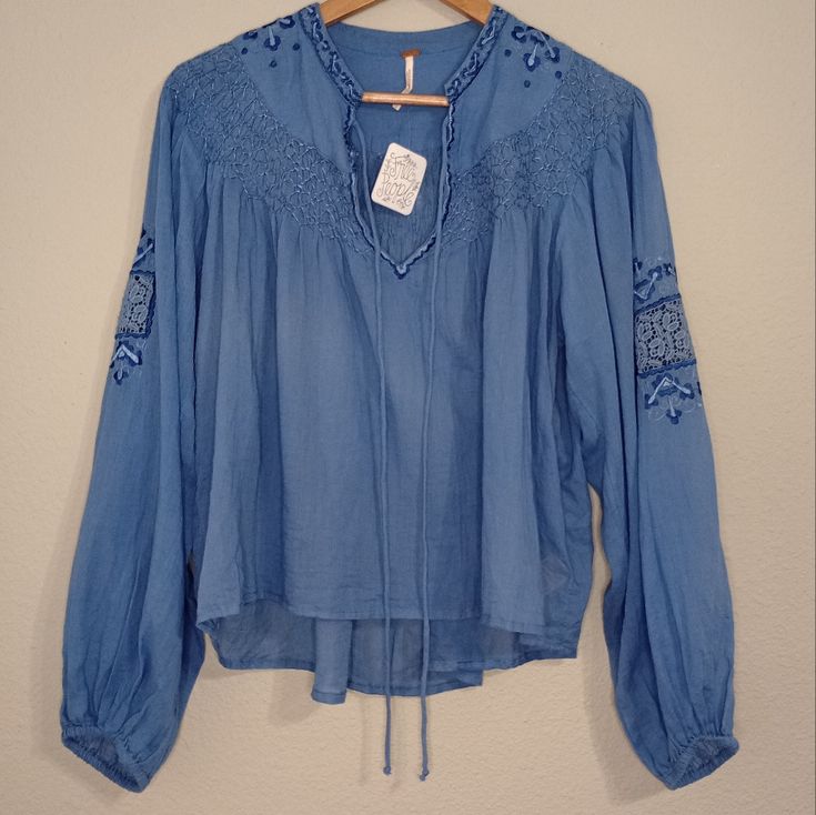 Free People Balloon Sleeve Peasant Embroidered Top Size Xs Nwt Spring, Summer, Hippie, Boho, Comfy, Effortless, Feminine, Prairie, Peasant Long Sleeve Blouse With Embroidered Hem Relaxed Fit, Relaxed Fit Long Sleeve Blouse With Embroidered Hem, Casual Cotton Peasant Top With Embroidered Sleeves, Relaxed Fit Tops With Embroidered Long Sleeves, Relaxed Fit Long Sleeve Tops With Embroidered Sleeves, Traditional Long Sleeve Tops With Tonal Embroidery, Indigo Bohemian Cotton Top, Bohemian Indigo Cotton Top, Blue Peasant Top For Fall