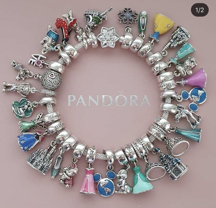 Disney Pandora Bracelet, Pandora Design, Disney Pandora, Pandora Bracelet Charms Ideas, Charm Bracelets For Girls, Pandora Charms Disney, Girly Bracelets, Pandora Bracelet Designs, Style Artist