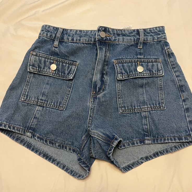 Size 28 Never Worn Shein Shorts Shein Shorts, High Waist Shorts, Size 28 Jeans, Shorts Denim, High Waisted Shorts Denim, High Waisted Denim, Jean Shorts, Denim Shorts, High Waist