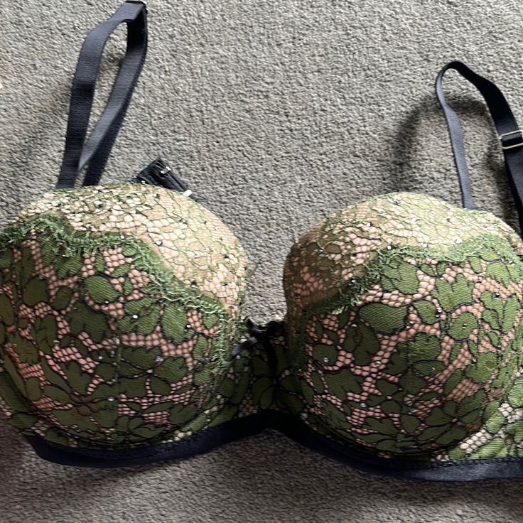 Never Worn, Victoria’s Secret Dream Angels Lined Semi. Army Green Lace Over Blush Underlay. Like New! Green Lace Bra With Padded Cups, Green Lace Party Bra, Victoria's Secret Green Lace Trim Bra, Demi Color, Green Lace, Army Green, Women's Intimates, Victoria’s Secret, Victoria's Secret