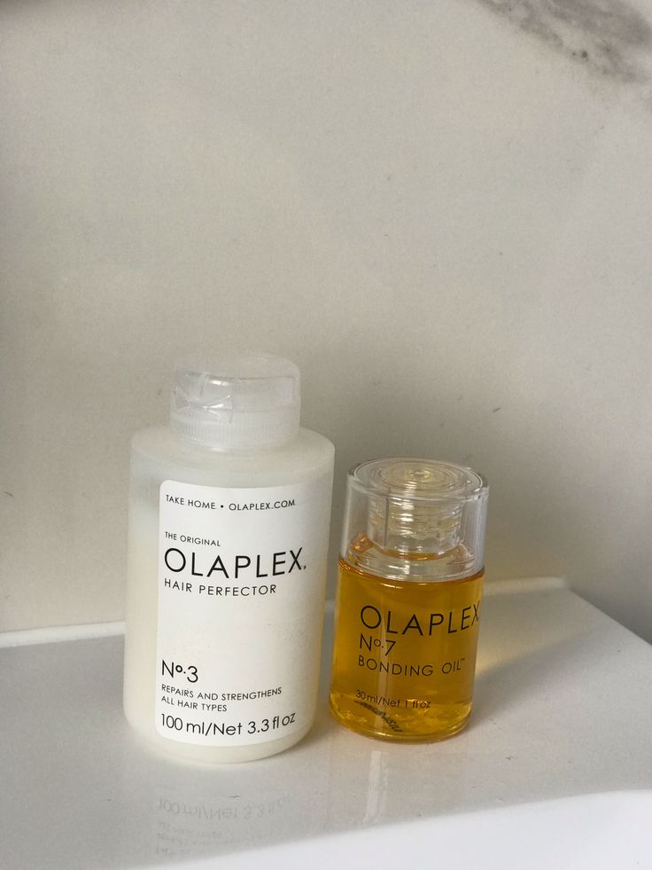 Aesthetic Hair Masks, Olaplex Oil Aesthetic, Olaplex Curly Hair, Olaplex Hair Mask, Hair Mask Aesthetic, Olaplex Aesthetic, Olaplex Hair Oil, Hair Oil Aesthetic, Olaplex Oil