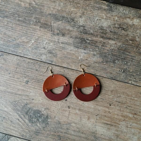 All the fun of big, bold geometric earrings with none of the weight! the Details ﻿- 3" drop x 2" W Leather Projects, Geometric Earrings, Leather Earrings, Leather Working, The Details, Cricut, Drop Earrings, Leather, Design