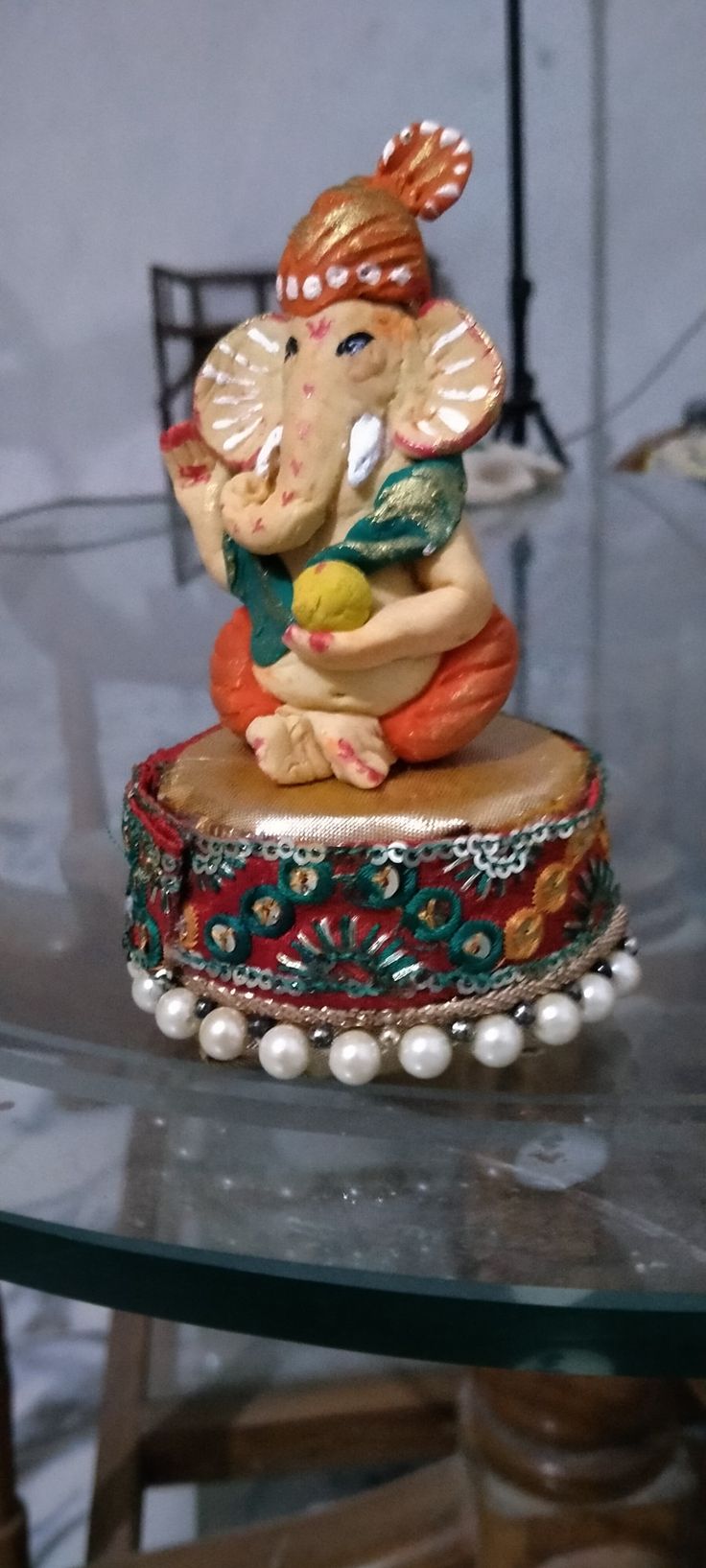 Small Ganesha Idol for Ganeshotsav homemade clay Clay Ganesha, Ganpati Bappa Morya, Bappa Morya, Ganpati Bappa, Ganesha, Snow Globes, Projects To Try, Quick Saves, Home Decor