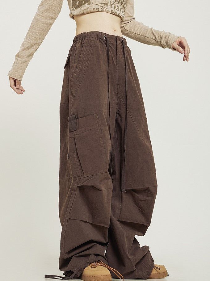 CTB relaxed-fit cotton blend cargo pants, drawstring at hem and elasticized waistband, flap-close pockets at outseams, four-pocket styling. Composition - Cotton Blend Sizing: US/EU Regular Fit Model: 168cm/55kg 5'6/121lbs wearing size M Luxury Baggy Wide-leg Parachute Pants, Baby Keem, Baggy Cargo Pants, Diy Sewing Clothes, Academia Aesthetic, Sweater Gift, Fp Movement, Short Shirts, Drawstring Pants