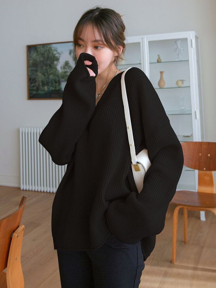 Free Returns ✓ Free Shipping On Orders $49+ ✓. DAZY Solid Drop Shoulder Oversized Sweater- Women Sweaters at SHEIN. School Sweatshirts, Oversized Sweater Women, Pull Oversize, Big Sweaters, Shein Outfits, Oversized Jumper, Women Sweaters, Black Khakis, Oversized Sweater