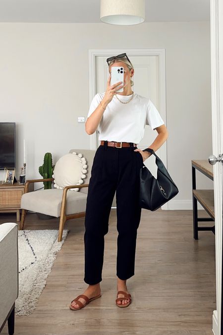 Trendy Mom Outfits, Outfits Minimalist, Business Casual Outfits For Work, Summer Work Outfits, My Outfit, Workwear Fashion, Black Trousers, Casual Work Outfits, Work Outfits Women