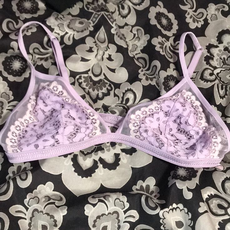 Gorgeous Lilac Lacey Bralette Spring Party Bra With Delicate Lace, Sheer Summer Party Bra, Sheer Party Bra For Summer, Sheer Bra For Summer Party, Summer Lace Stretch Bra, Sheer Lace Summer Bra, Stretch Lace Bra For Summer, Victoria's Secret Summer Party Bra, Delicate Lace Stretch Bra For Summer