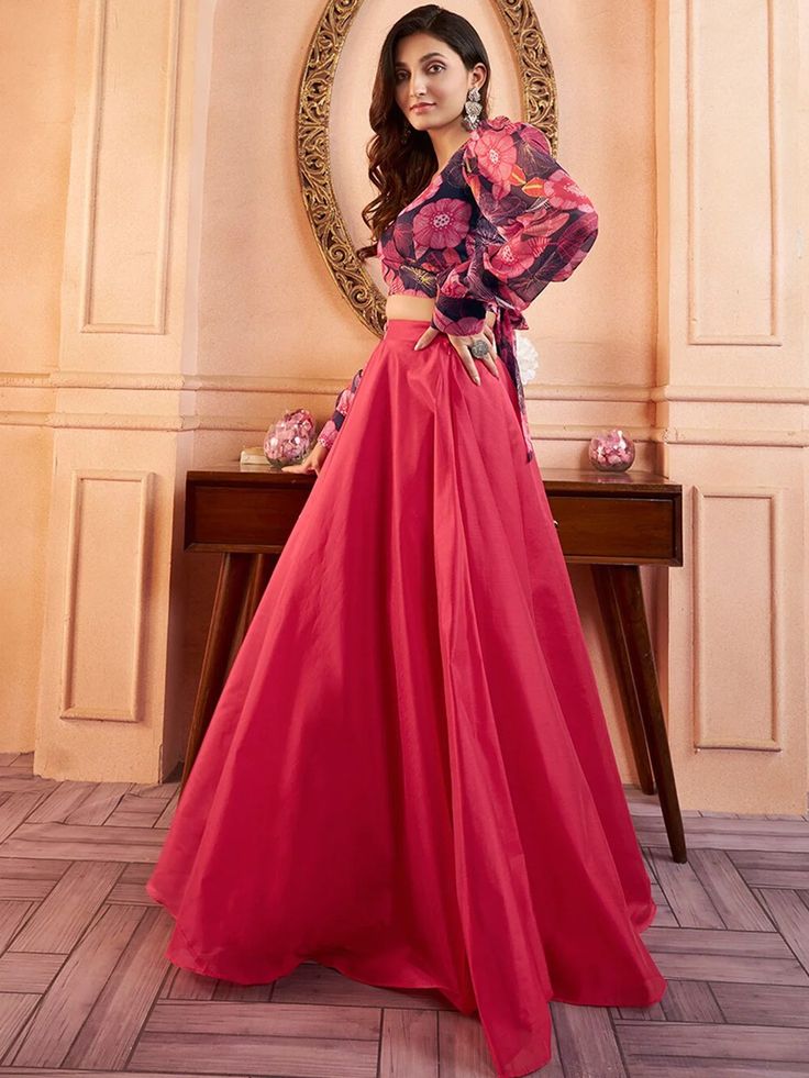 This co-ords set features a navy blue and fuchsia pink floral printed crop top with a v-neck and long sleeves, paired with a solid fuchsia pink maxi skirt with an elasticated waistband for easy wear. Perfect for a stylish and comfortable ensemble. Pink Maxi Skirt, Printed Crop Top, White Kurta, A Line Kurta, Indian Gowns Dresses, Indian Gowns, Pink Maxi, Eid Collection, Co Ords