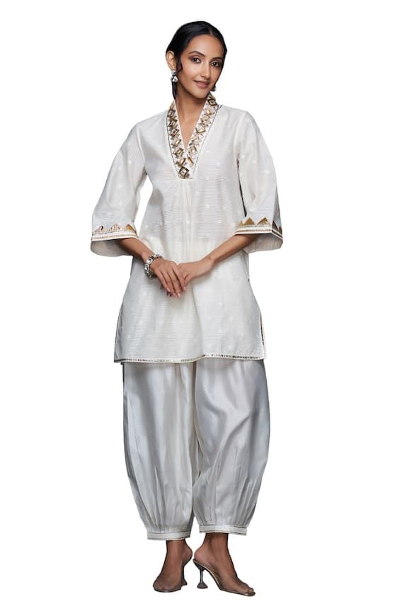 Off-white jamdani tunic with gota applique embellishment in barfi and polka dots pattern. - Aza Fashions Drape Pants, Salwar Pattern, Tunic Pattern, Polka Dot Pattern, Dots Pattern, Womens Tunics, Aza Fashion, Three Quarter, Types Of Sleeves