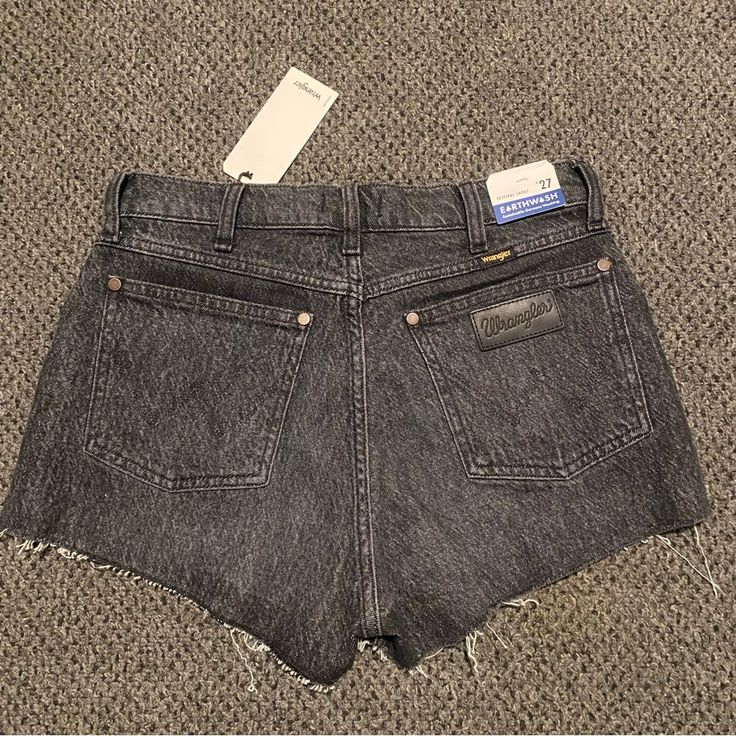 Wrangler Women's Size 27 Shadow Black High Rise Festival Denim Jean Shorts. Brand New With Tags Women Wranglers Festival Shorts 100% Cotton Packages Are Usually Shipped Within 3 To 5 Business Days. Everything You See In The Photo You Will Get In The Same Condition You See It In. Our Number One Focus Is 100% Customer Service, So Please Don’t Hesitate To Send Offers Need More Pictures? Dm Me We Answer Within 12 Hours Rise Festival, Wrangler Shorts, Festival Shorts, Denim Jean Shorts, Denim Jean, Dm Me, Number One, Jean Shorts, Denim Jeans