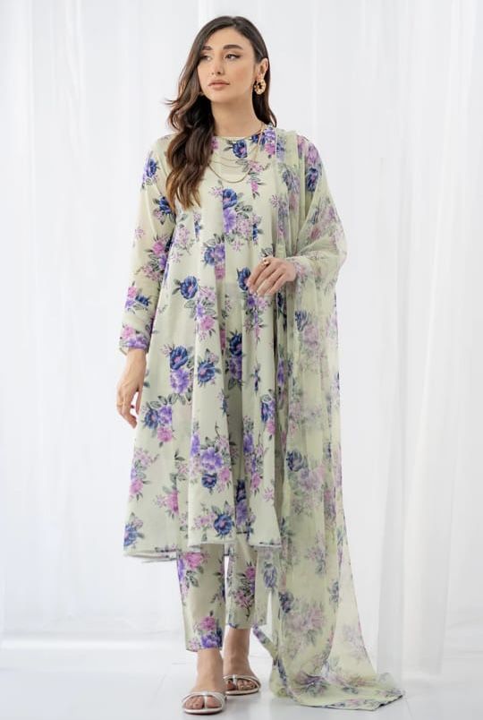 Cotton Suit Designs, Pakistani Fashion Casual, Trendy Shirt Designs, Desi Fashion Casual, Dress Design Patterns, Trendy Dress Outfits, Sleeves Designs For Dresses, Simple Pakistani Dresses, Designer Dresses Casual