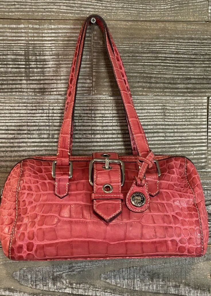 Y2k Bags, Vintage Dooney And Bourke, Fashionable Bags, Leather Duffel Bag, Leather Duffel, Dooney And Bourke, Dooney & Bourke, Beautiful Bags, Duffel Bag