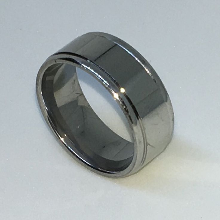 8 . 0mm Size 7 Brand New White Gold Plated With Dented Side Line On Plain Stainless Steel Ring Band Material: White Gold Plated Stainless Steel Ring Size: Size Available - 7 (Sorry Can’t Resize) Stone Set : N/A Measurement : Width Approx: 0 . 3 1" Inches ( 8 . 0 Mm ) Thickest Approx: 0 . 0 7" Inches ( 1 . 8 Mm) Weight Approx: 5 . 9 Grams Item # Km03061927-Ss-Ss20137 Rings For Men Silver, Mlp Redesigns, Plain Silver Ring, Plain Silver Rings, Gray Ring, Desired Reality, Wire Ring, Stainless Steel Ring, Wire Rings