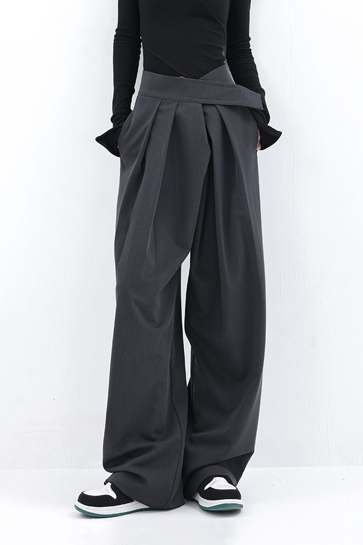 Chic Comfort with a Modern Twist These pants offer exceptional drape and luxurious softness for all-day comfort. Crafted from breathable fabric, they are ideal for various occasions and seasons. The crossover belt enhances your silhouette, while the loose cut and pleated details add a touch of sophistication. Wide legs create a striking silhouette, complemented by hidden pockets for a sleek look. Style #: WWSH905 Men Fashion Casual, Resort Wear Dresses, Tank Top Skirt, Black Backless Dress, Casual Activewear, Mens Pants Fashion, Coat Outfits, Pants Design, Pleated Pants