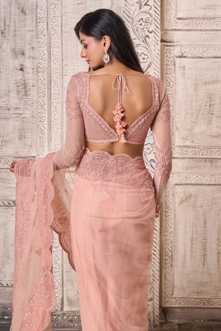 Net Saree Blouse Back Designs, Butterfly Saree Blouse Design, Backless Net Blouse Designs, Butterfly Neck Blouse Design, Saree Blouse Tie Back, Tie Up Blouse Indian, Sweetheart Neckline Blouse Full Sleeves, Full Sleeves Backless Blouse, Blouse Design Net Saree