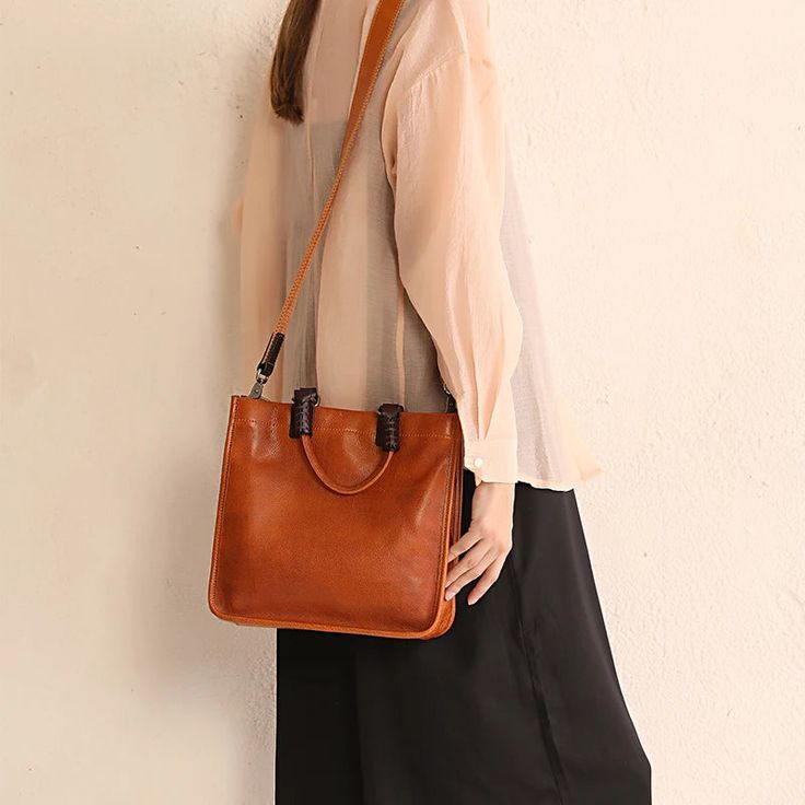 SPECIFICATIONSBrand Name: CXQHMCHign-concerned Chemical: NoneHandbags Type: Shoulder BagsTypes of bags: Shoulder & HandbagsMain Material: GENUINE LEATHERGenuine Leather Type: Cow LeatherLining Material: COTTONShape: SatchelsPlace Of Origin: GUANG DONG ProvincePlace Of Origin: GUANG DONG ProvinceOrigin: Mainland ChinaHardness: SOFTPattern Type: SolidInterior: Interior Slot PocketInterior: Interior CompartmentInterior: Interior Zipper PocketInterior: Cell Phone PocketDecoration: noneExterior: none Handbag Styling, Brown Leather Handbag, Cheap Purses, Popular Handbags, Brown Leather Handbags, Cute Handbags, Handbags Affordable, Cheap Handbags, Cheap Bags