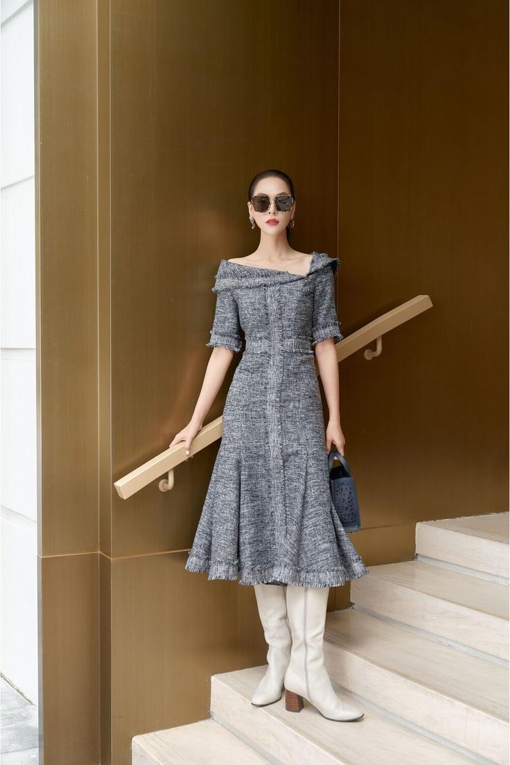 This basic but high fashion item with a glamorous design will highlight the lady styles. Note:*Processing time takes 8-10 working days (including 5-7 working days for manufacturing and NOT including shipping time) Product Details - Product type: Midi Dress- Material: Tweed- Asymmetric neck - Folded flap - Middle sleeve Gamine Style, Mean Blvd, Chic Skirts, Engagement Dresses, Mermaid Skirt, Hem Skirt, Tweed Dress, The Lady, Royal Fashion