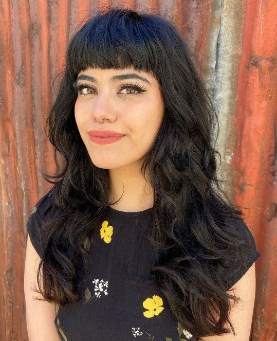 Brunette Shag With Bangs, Witchy Haircut, Black Hair With Bangs And Layers, Long Hair Baby Bangs, Long Alternative Haircut, Straight Across Bangs, Alternative Girl, Mom Hair, Long Shag Haircut